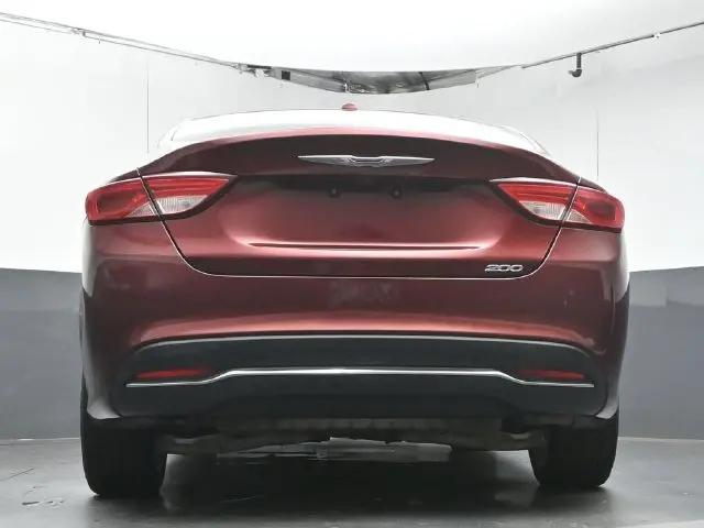 2016 Chrysler 200 Limited