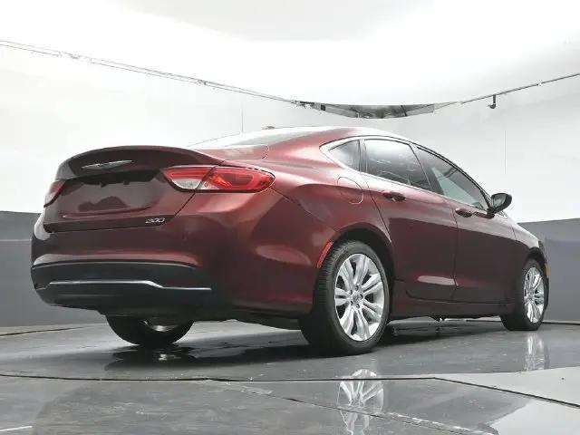 2016 Chrysler 200 Limited