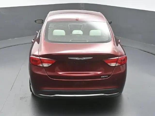 2016 Chrysler 200 Limited