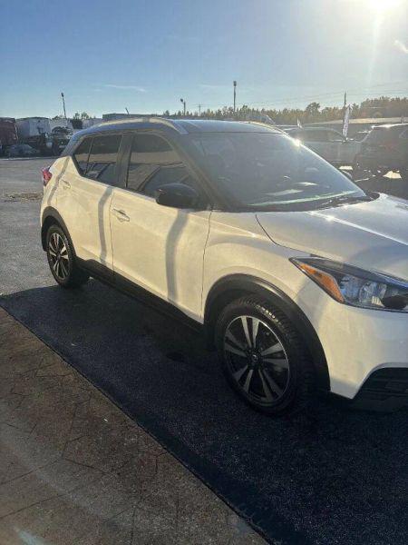 2020 Nissan Kicks SV Xtronic CVT