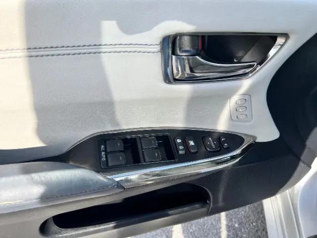 2014 Toyota Avalon Hybrid Limited