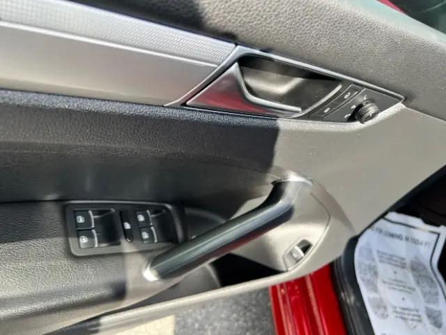 2016 Volkswagen Passat 1.8T S