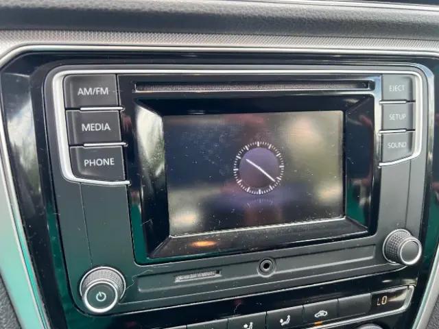 2016 Volkswagen Passat 1.8T S