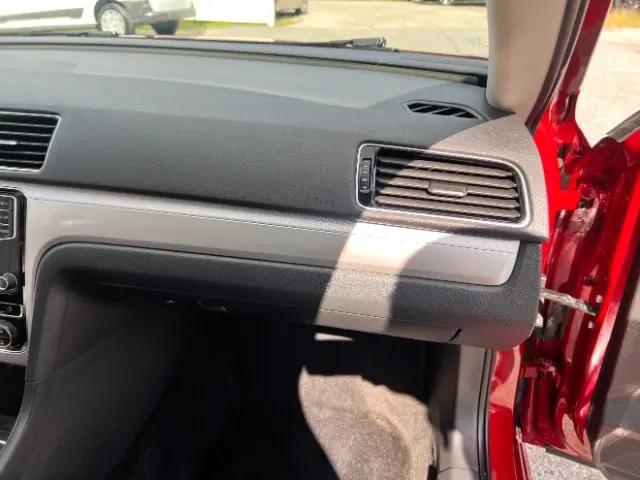 2016 Volkswagen Passat 1.8T S