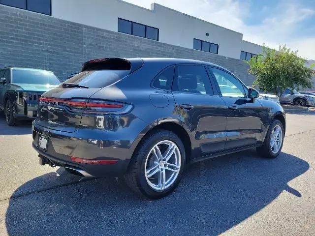 2020 Porsche Macan Macan