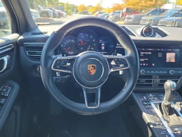2020 Porsche Macan Macan