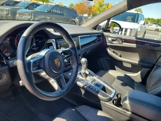 2020 Porsche Macan Macan