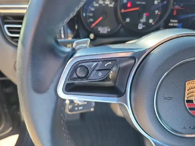 2020 Porsche Macan Macan