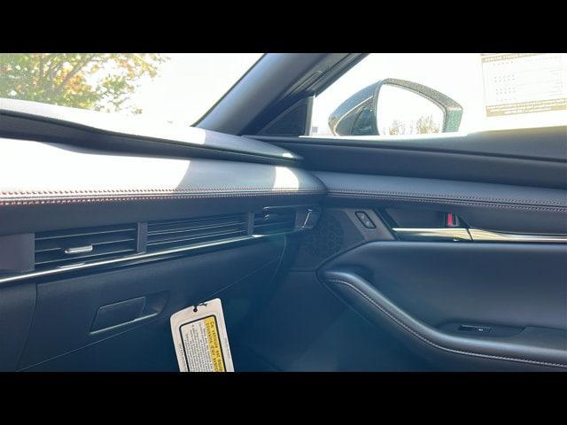 2026 Mazda Mazda3 2.5 S Carbon Edition