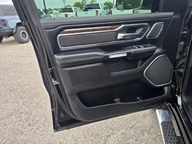 2019 Ram 1500 Laramie Crew Cab 4x4 57 Box