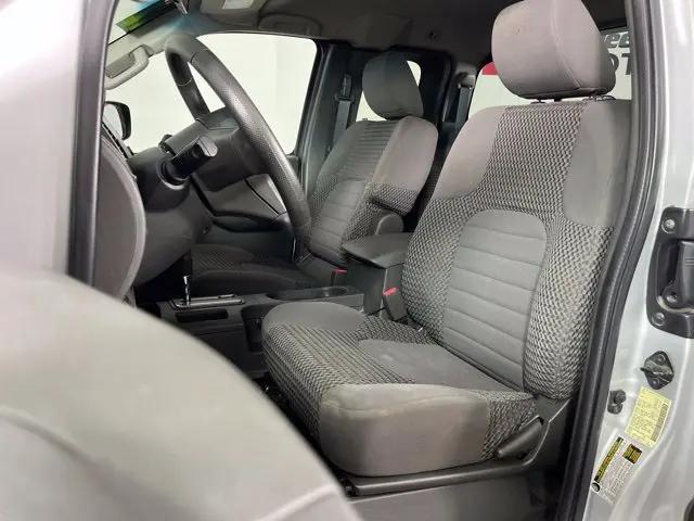 2012 Nissan Frontier SV