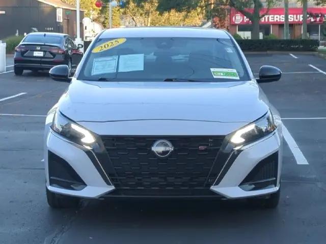 2025 Nissan Altima SR FWD