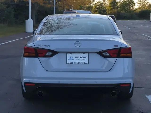 2025 Nissan Altima SR FWD