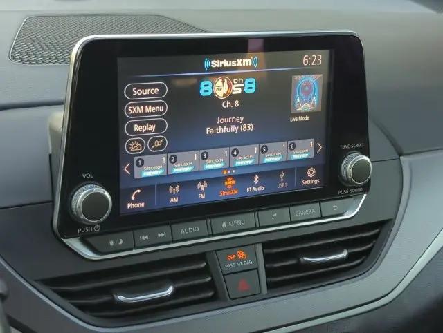 2025 Nissan Altima SR FWD