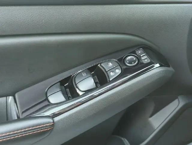 2025 Nissan Altima SR FWD