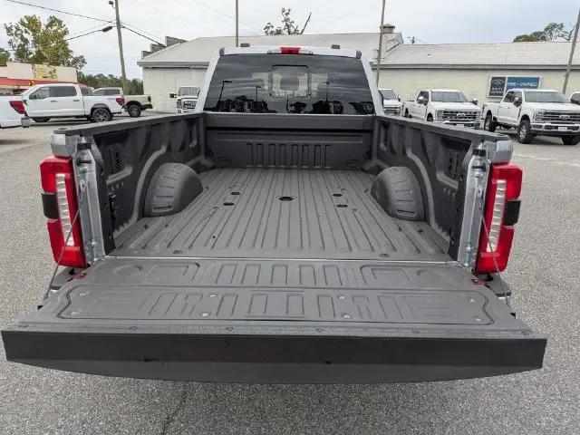 2027 Ford F-350 LARIAT
