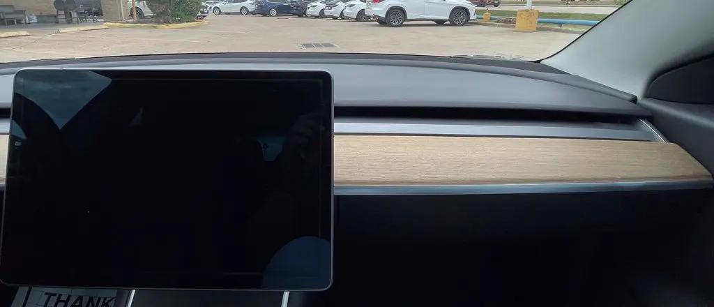 2019 Tesla Model 3 Mid Range