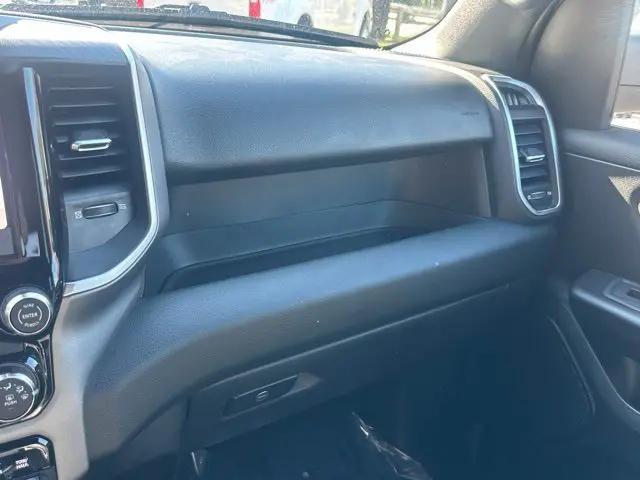 2025 Ram 1500 Big Horn Crew Cab 4x4 57 Box