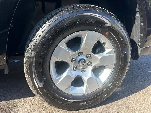 2025 Ram 1500 Big Horn Crew Cab 4x4 57 Box