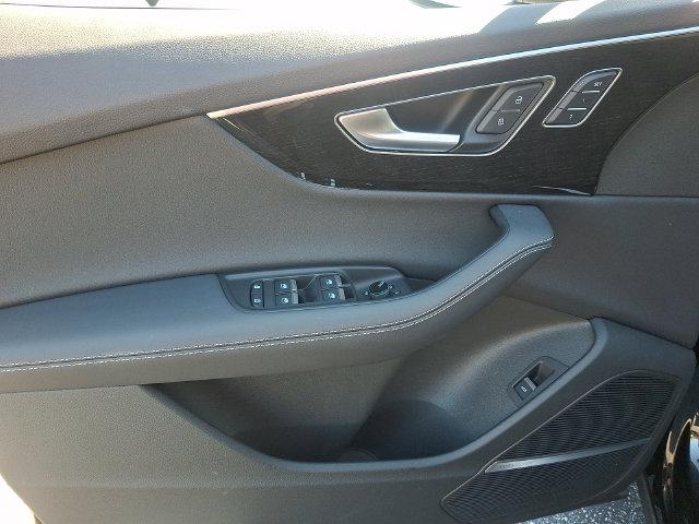 2026 Audi Q7 Premium Plus TFSI quattro tiptronic