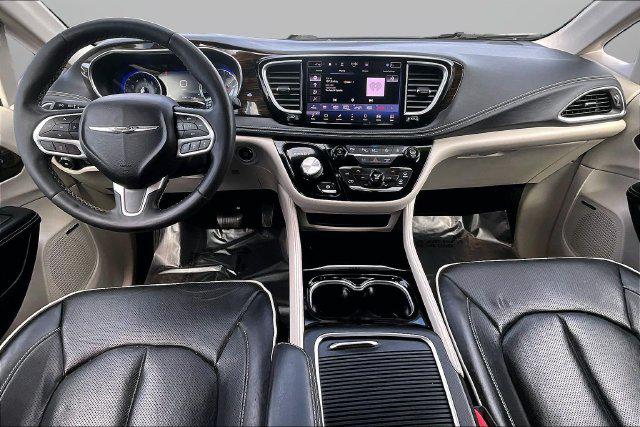 2022 Chrysler Pacifica Limited AWD