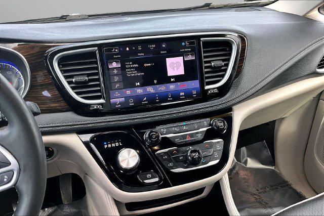 2022 Chrysler Pacifica Limited AWD