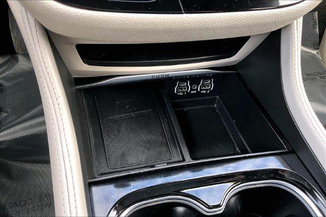 2022 Chrysler Pacifica Limited AWD