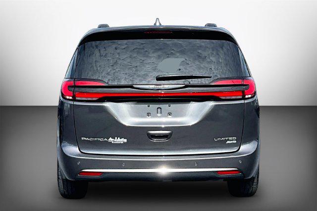 2022 Chrysler Pacifica Limited AWD