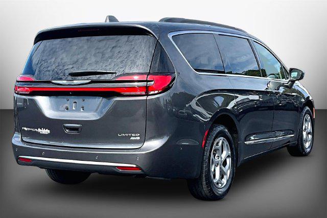 2022 Chrysler Pacifica Limited AWD