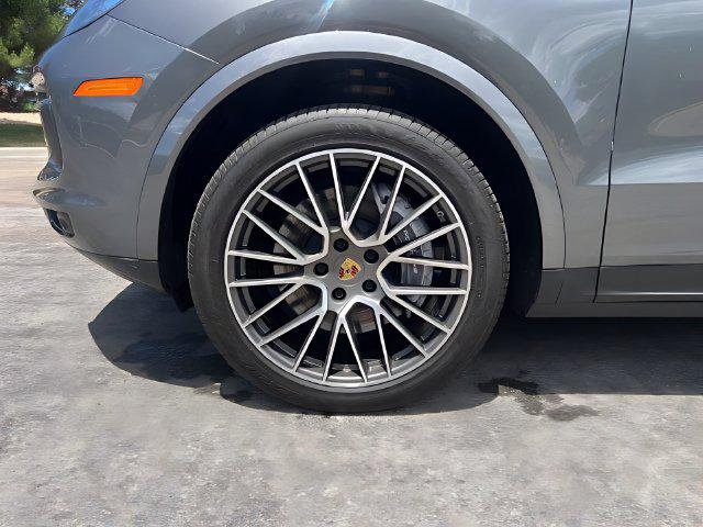 2022 Porsche Cayenne Unknown