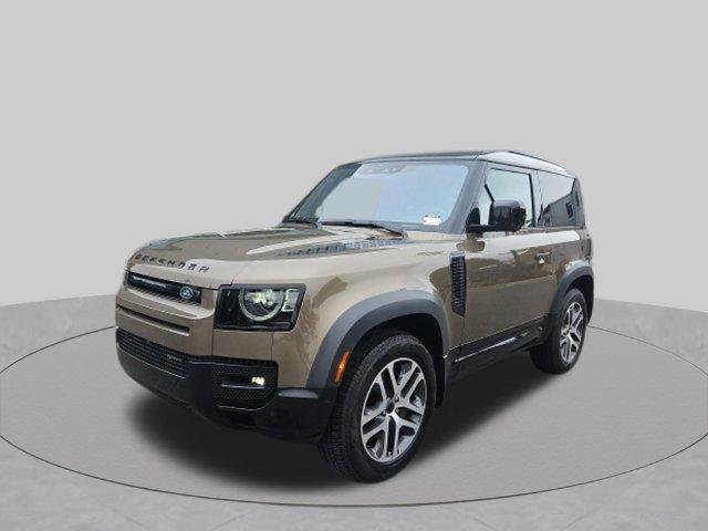 /2022 Land-Rover Defender