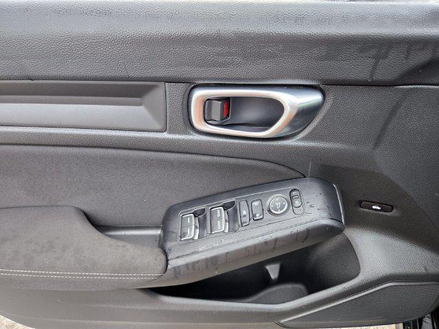 2025 Honda Civic LX - Photo 24