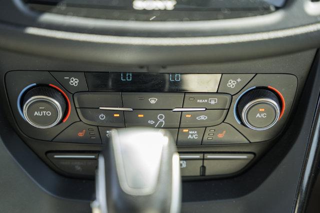 2017 Ford C-Max Energi Titanium