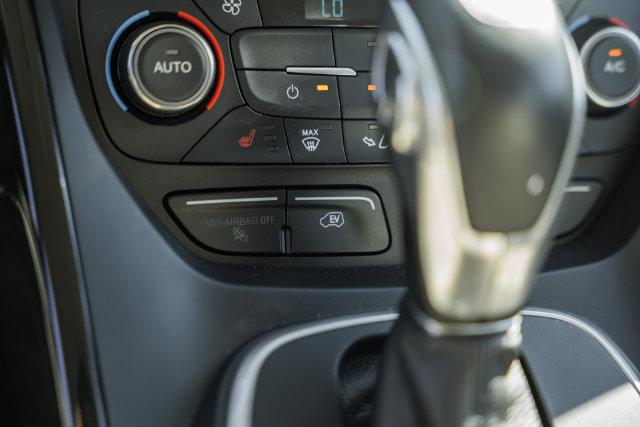 2017 Ford C-Max Energi Titanium