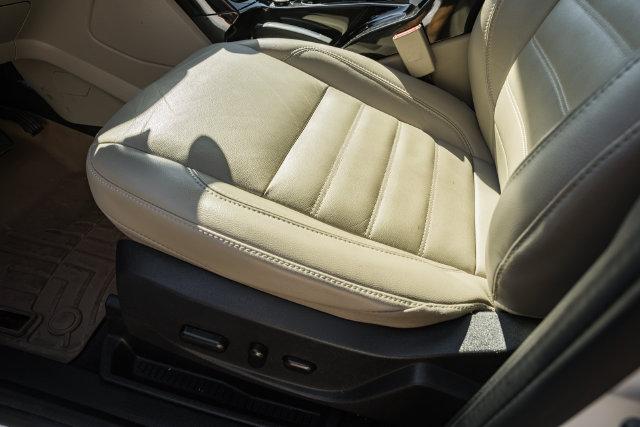 2017 Ford C-Max Energi Titanium