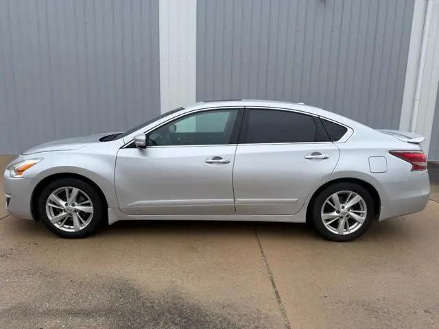 2015 Nissan Altima 2.5 SV for sale in Fort Atkinson, WI
