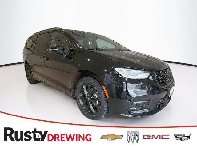 2025 Chrysler Pacifica Limited for sale in Jefferson City, MO
