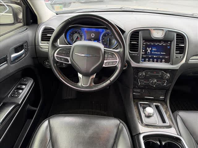 2021 Chrysler 300 Touring L
