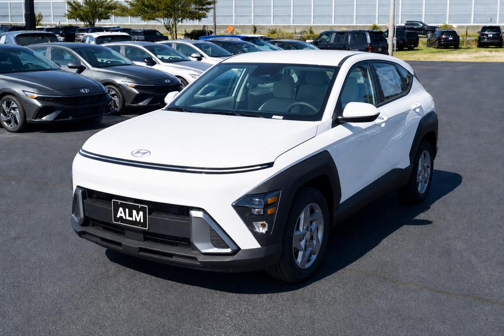 2027 Hyundai Kona SE