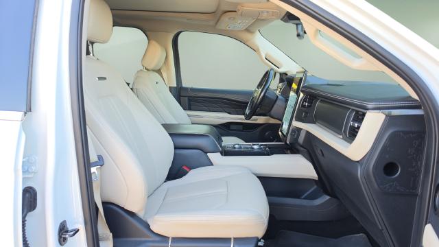 2024 Ford Expedition Platinum MAX