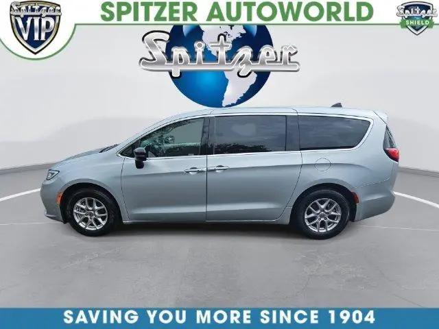 2024 Chrysler Pacifica Touring L for sale in North Canton, OH