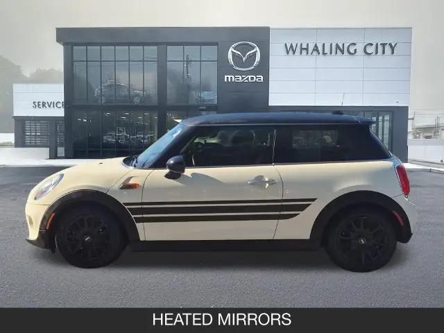 2017 MINI Hardtop Cooper