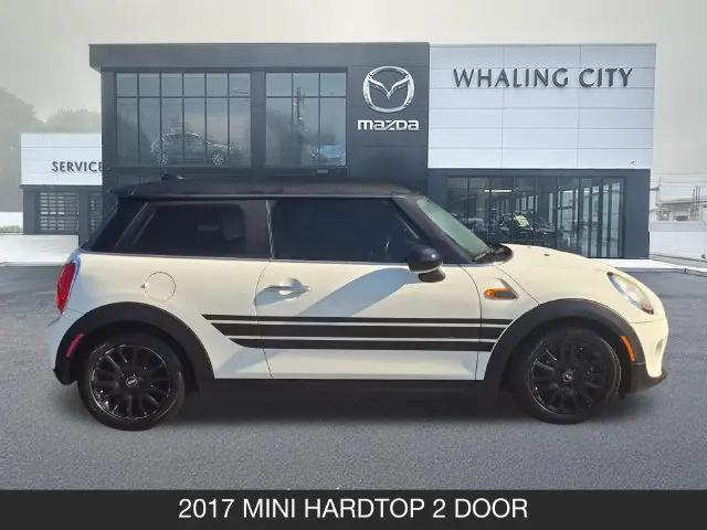 2017 MINI Hardtop Cooper