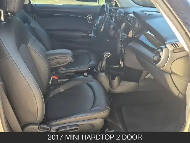 2017 MINI Hardtop Cooper