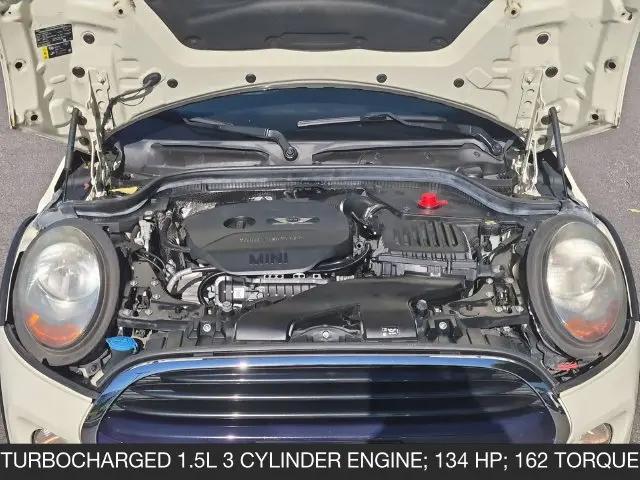 2017 MINI Hardtop Cooper