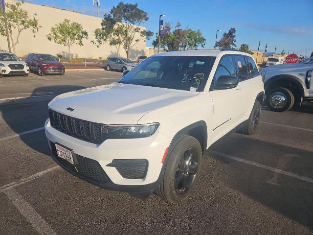 2023 Jeep Grand Cherokee Altitude 4x4 for sale in Fresno, CA