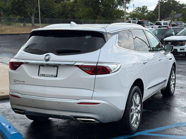2023 Buick Enclave Essence AWD