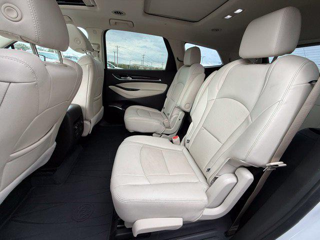 2023 Buick Enclave Essence AWD