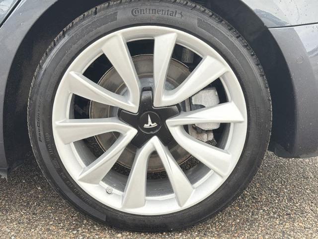 2020 Tesla Model 3 Standard Range Rear-Wheel Drive