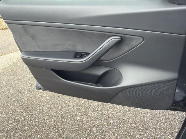 2020 Tesla Model 3 Standard Range Rear-Wheel Drive